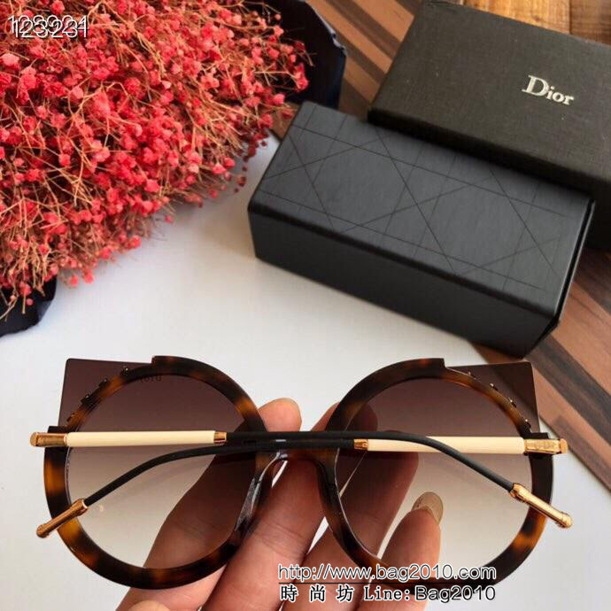 DIOR-迪奧 2019新款 時尚高雅墨鏡 女士太陽鏡 0378  lly1376